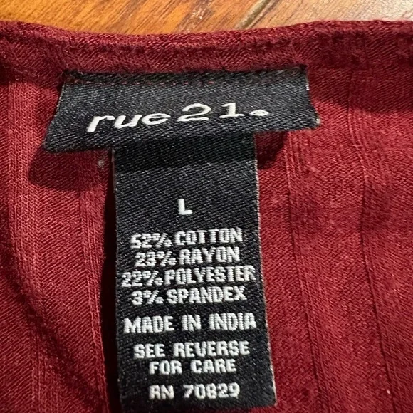 2 women’s size L long sleeve tops - Picture 3 of 5